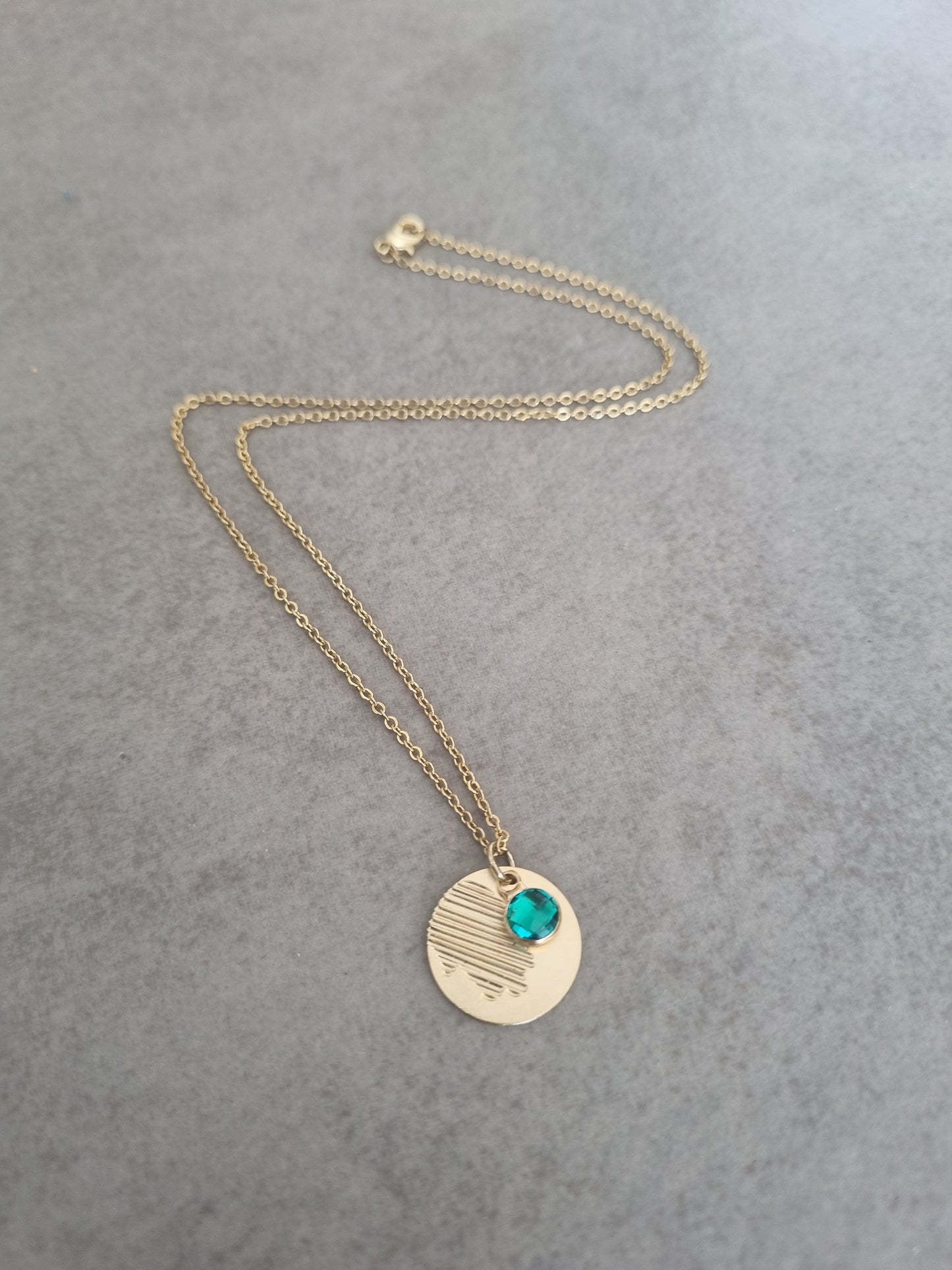 שרשרת חמסה זהב עיגול עם אבן טורקיז