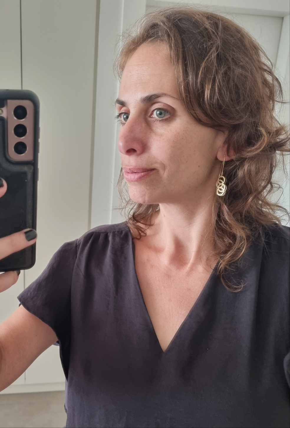 עגילים ארוכים עם בועות קטנות