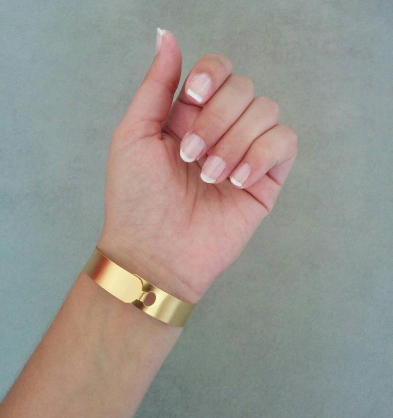 צמיד זהב קשיח | צמיד חלק זהב