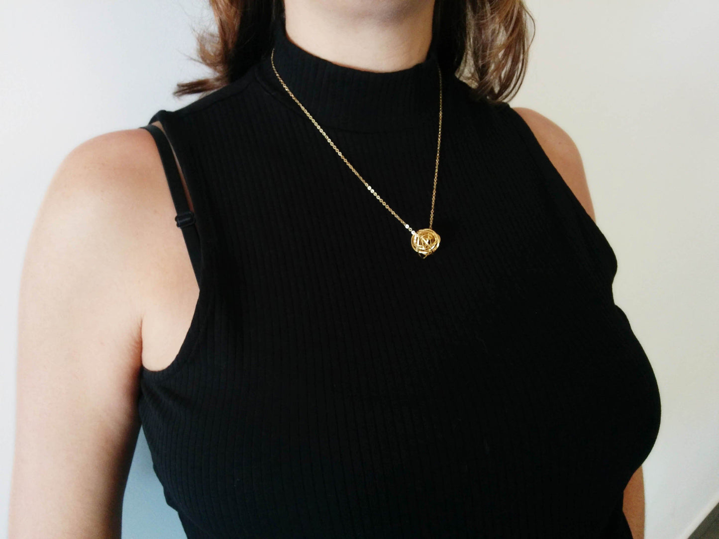 שרשרת קצרה מזהב | תליון ספירלה