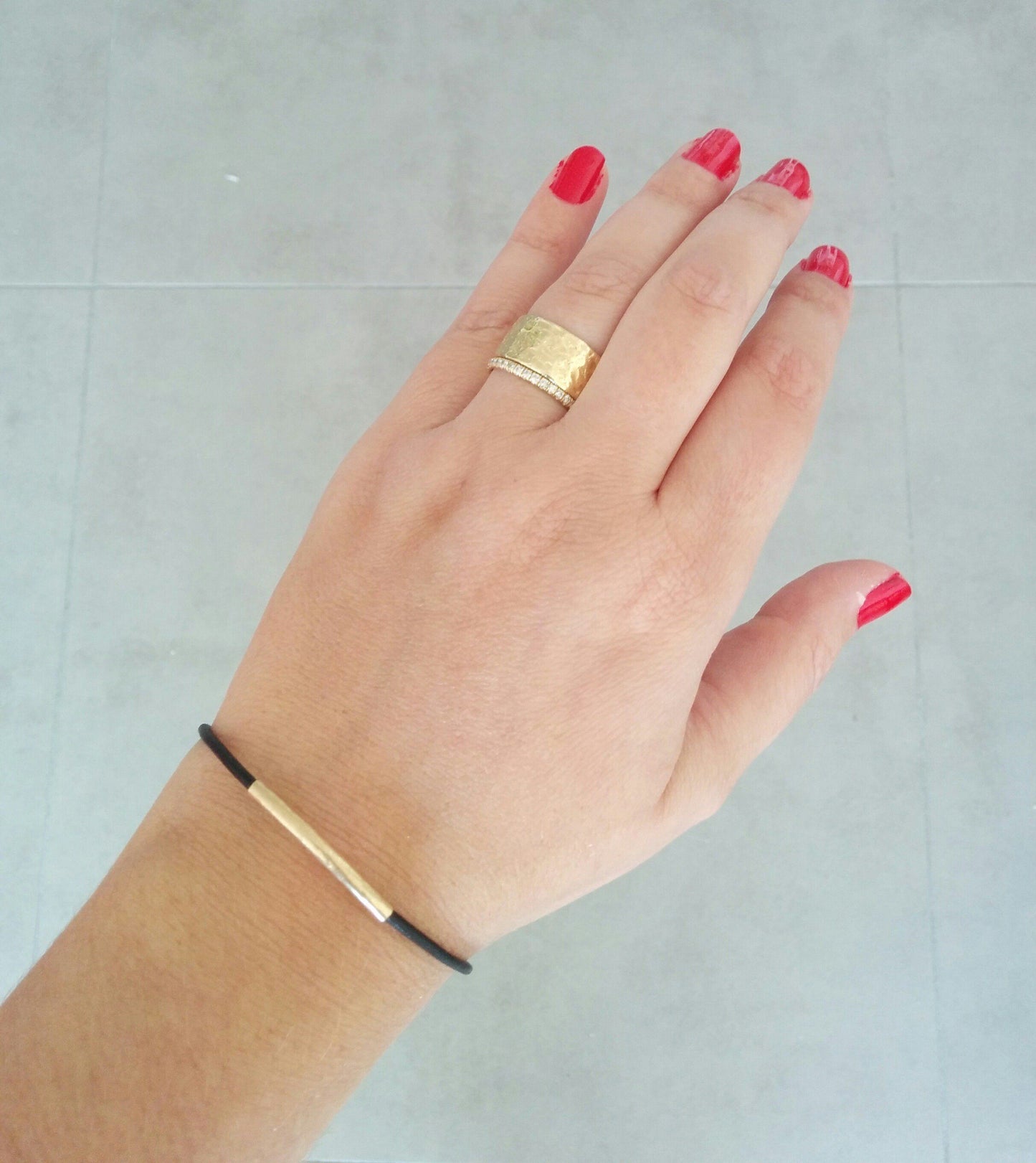 צמיד עור דק משולב צינור גולדפילד