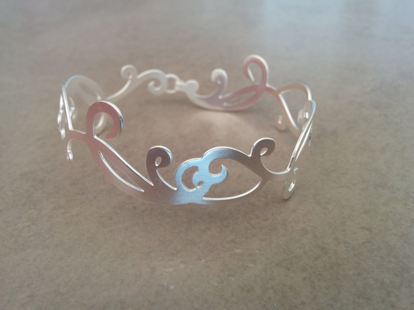 צמיד כסף קשיח | תלתלים