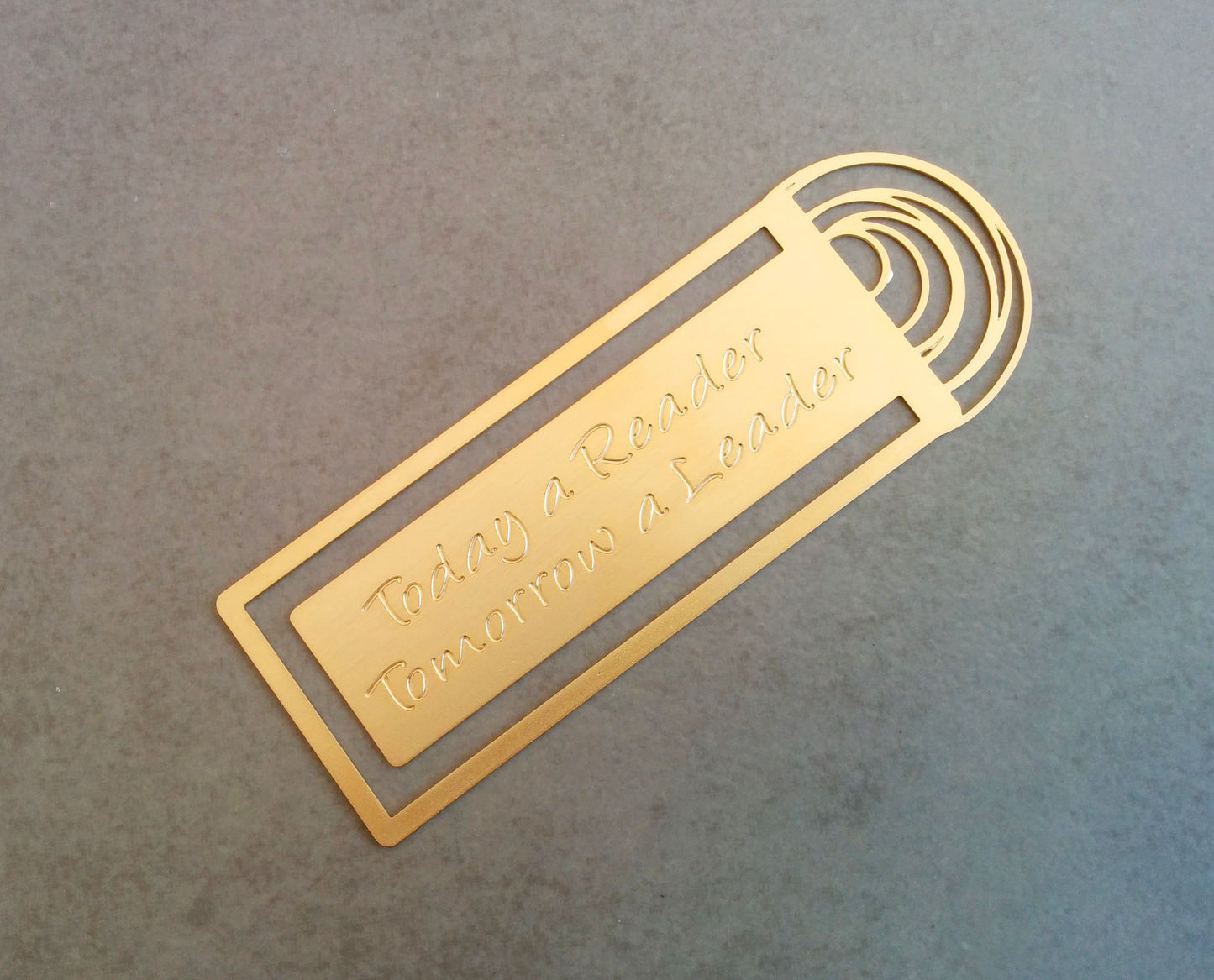 סימניה לספר ממתכת | סימניה בתוספת הקדשה