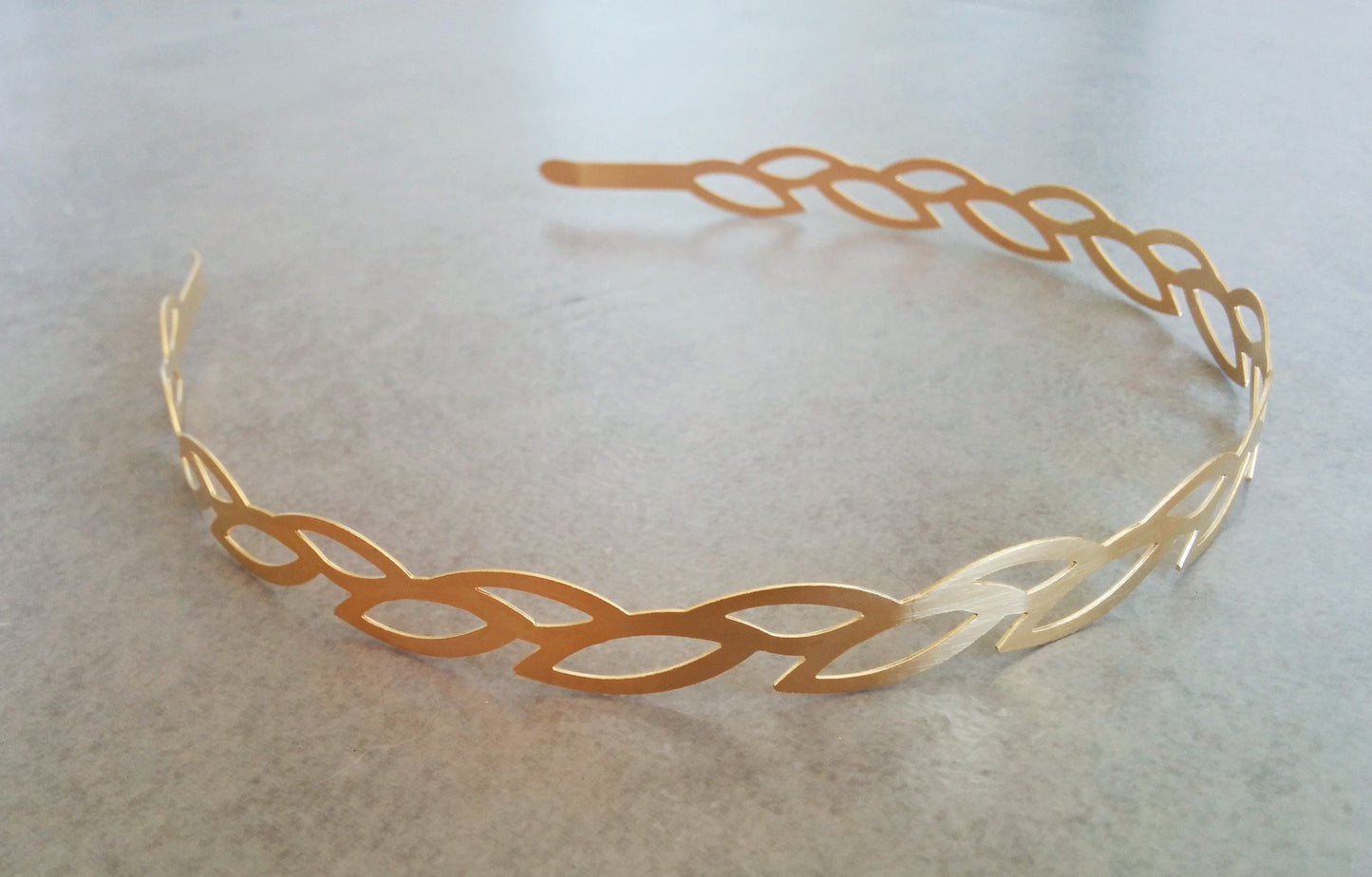 קשת לכלה | קשת עלים מזהב