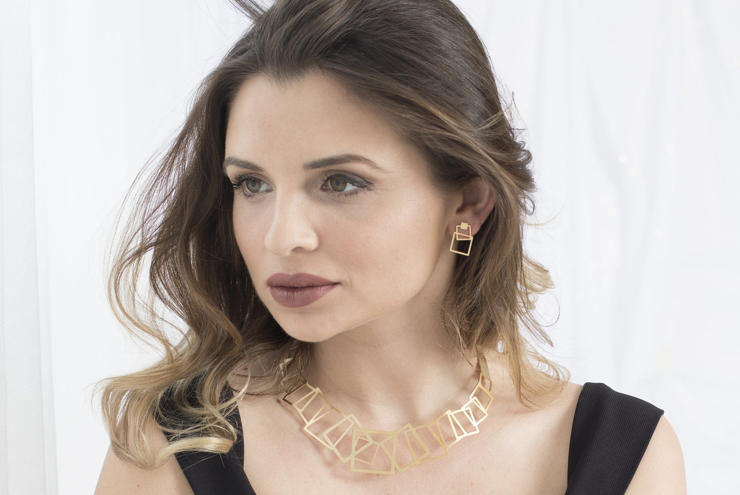 סט תכשיטים לחתונה | קולר זהב גיאומטרי