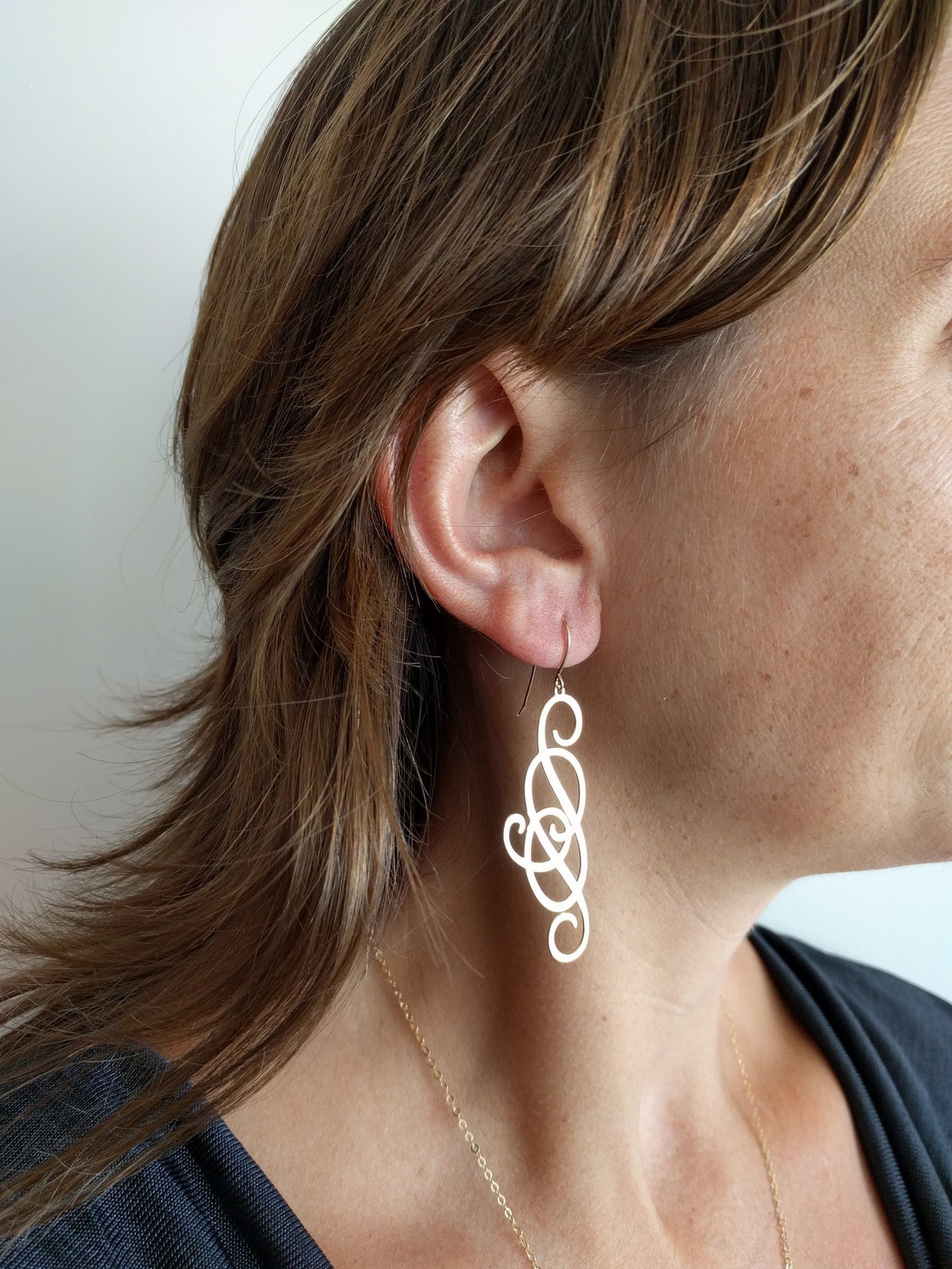 סט תכשיטים מזהב | סט שרשרת ועגילים