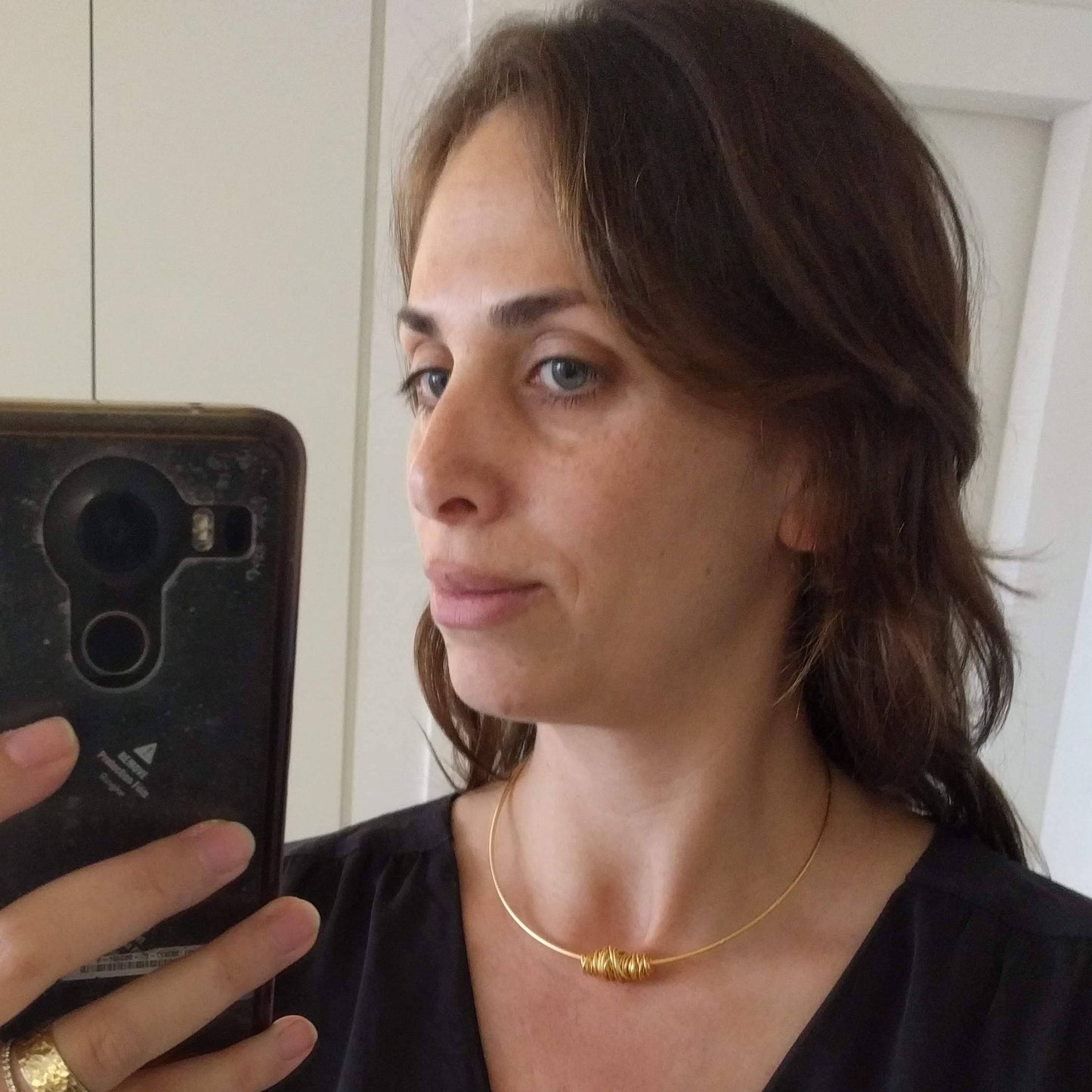 שרשרת קולר זהב עם ספירלה קטנה